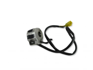 PRZEŁĄCZNIK LEWY PRZÓD SUZUKI VZ 800 MARAUDER 95-05 U-11 3740048E10