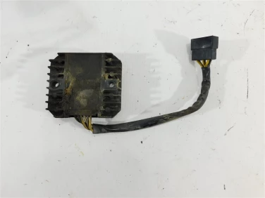 Regulator napiĘcia kawasaki vn 800 vulcan 95-05 u-11 210661099