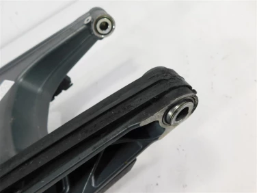 Wahacz tyŁ zawieszenie ktm duke 390 13-16 u-11 90104030200