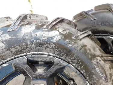 KoŁa komplet dwie sztuki carlisle act hd 26x8-12 can am