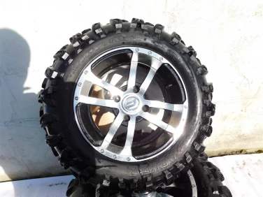 KoŁa komplet trzy sztuki cst abuzz 26x9-14 26x11-14 cf moto