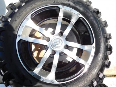 KoŁa komplet trzy sztuki cst abuzz 26x9-14 26x11-14 cf moto