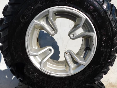 KoŁa komplet 4 sztuki carlisle trail wolf 25x8-12 25x11-12 can am