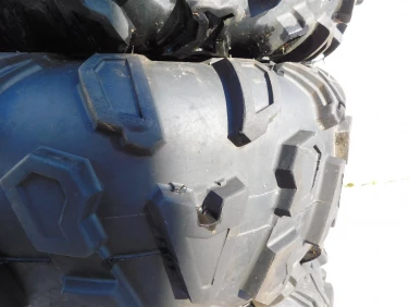 KoŁa komplet 4 sztuki cst abuzz 25x8-12 25x10-12 cf moto