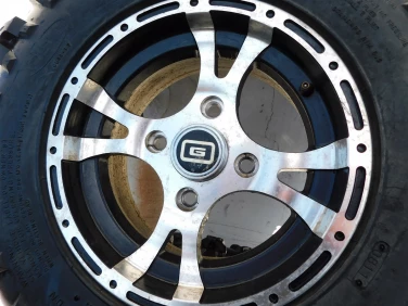 KoŁa komplet 4 sztuki cst abuzz 25x8-12 25x10-12 goes cfmoto