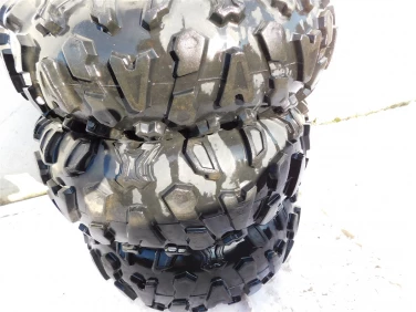 KoŁa komplet 4 sztuki cst abuzz 25x8-12 25x10-12 goes cfmoto