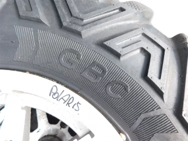 KoŁa komplet dwie sztuki gbc dirt tamer 26x9-12 polaris