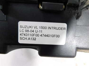 Schowek plastik suzuki vl 1500 intruder lc 98-04 u-11 4743110f00 4744010f00