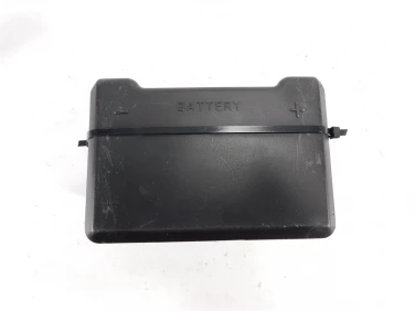 Schowek plastik suzuki vl 1500 intruder lc 98-04 akumulatora u-11 4154810f00 4154010f01