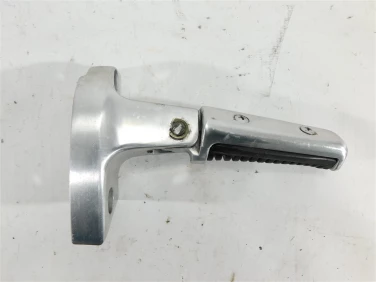 Set podnÓŻek lewy tyŁ suzuki vl 1500 intruder lc 98-04 u-11 4382110f10