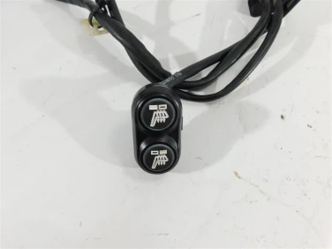 PrzeŁĄcznik prawy przÓd triumph tiger 800 xcx 15-18 podgrzewanie siedzeŃ u-11 t2041953