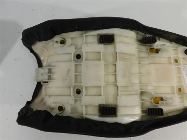 Siedzenie kanapa fotel suzuki gsf 600 bandit 00-04 u-11 4510031f03bh4