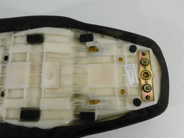 Siedzenie kanapa fotel suzuki gsf 600 bandit 00-04 u-11 4510031f03bh4