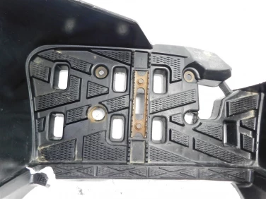 StopieŃ podnÓŻek prawy yamaha yfm 550 700 grizzly u-11 3b4-27463-00-00