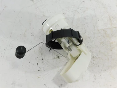 Pompa paliwa paliwowa suzuki lt-a 700 kingquad u-11 15100-31g00