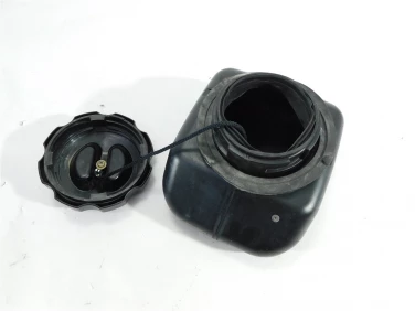 Schowek plastik suzuki lt-a 700 kingquad u-11 92111-31g00