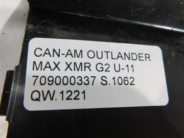 WypeŁnienie plastik can-am outlander max xmr g2 u-11 709000337