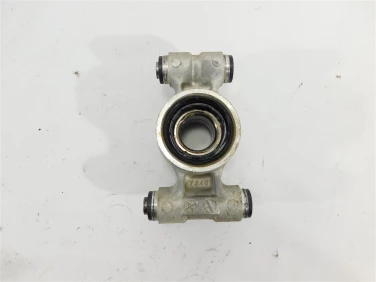 Zwrotnica lewa suzuki lt-a 700 kingquad u-11 61600-31810