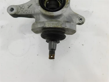 Zwrotnica prawa suzuki lt-a 700 kingquad u-11 51231-31g10