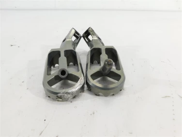 PodnÓŻek stopka triumph tiger 800 xcx 15-18 u-11 a9770037