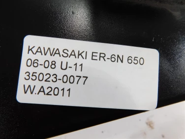 Plastik wypeŁnienie owiewka kawasaki er-6n 650 06-08 u-11 35023-0077