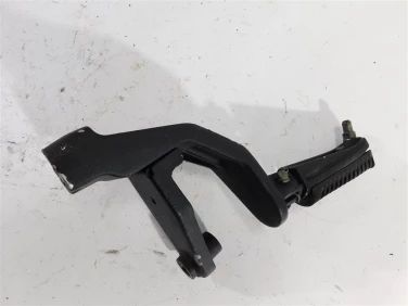 Set podnÓŻek lewy przÓd yamaha xv 1700 road star warrior 02-10 u-11 5px274101000