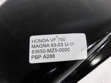Pokrywa bok boczna prawa honda vf 750 magna 93-03 u-11 83650-mz5-0000