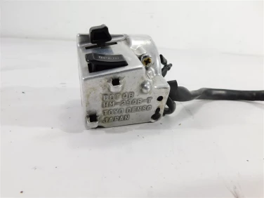 PrzeŁĄcznik lewy przÓd honda vf 750 magna 93-03 u-11 35020mz5b10