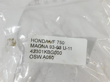 OŚ oŚka wahacza honda vf 750 magna 93-03 u-11 42301kbg000