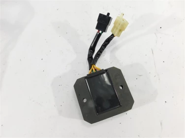 Regulator napiĘcia honda vf 750 magna 93-03 u-11 sh538d-13