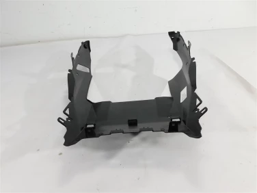 PŁug plastik owiewka yamaha t-max 530 17-20 u-11 bc3-21553-00