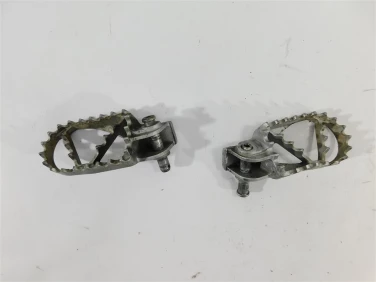 PodnÓŻek stopka ktm duke 690 08-11 u-11 59003040250 59003041250