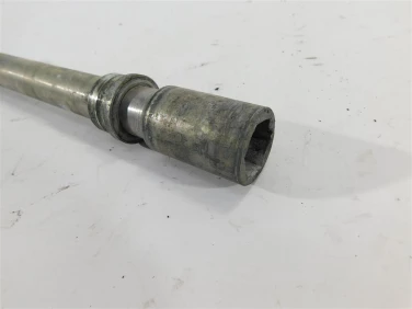 OŚ koŁa przÓd przednia yamaha yzf-r6 rj15 08-16 u-11 2c0251810000