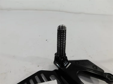 Set podnÓŻek lewy przÓd yamaha yzf-r6 rj15 08-16 u-11 2c0274421000