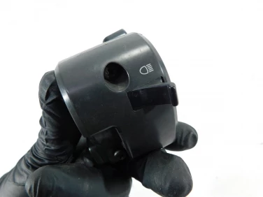 PrzeŁĄcznik lewy przÓd ktm lc8 950 adventure 03-06 u-11 60011070000