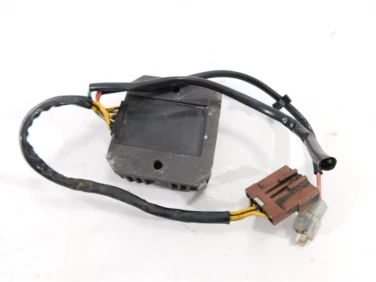 Regulator napiĘcia ktm lc8 950 adventure 03-06 u-11 60011034100