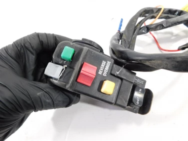 PrzeŁĄcznik lewy arctic cat 700 h1 u-11 0509-014