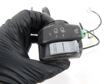 PrzeŁĄcznik lewy arctic cat 700 h1 u-11 0509-014