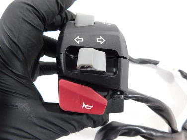 PrzeŁĄcznik lewy przÓd bmw g 310 r 21-25 u-11 61328567745