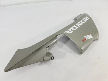 PŁug plastik owiewka honda cbr 600 rr 03-04 u-11 64452-meea