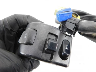 PrzeŁĄcznik lewy przÓd yamaha xvs 1300 midnight star 07-15 u-11 11c839722000