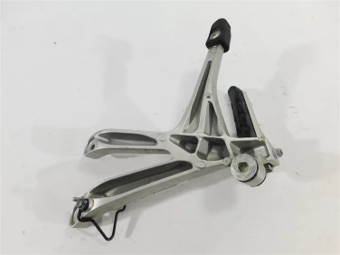 Set podnÓŻek prawy tyŁ honda vfr 1200 f 09-17 u-11 50671mge010