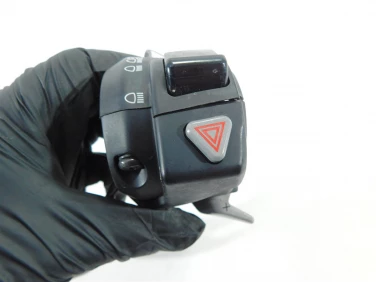 PrzeŁĄcznik lewy przÓd honda vfr 1200 f 09-17 u-11 35200mged03