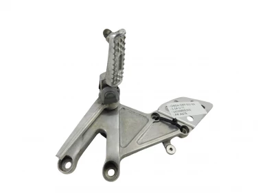 SET PODNÓŻEK PRAWY PRZÓD HONDA CBR 600 RR 03-04 U-11 50600MEE000