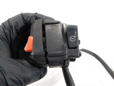 PrzeŁĄcznik prawy przÓd honda cbr 600 rr 03-04 u-11 35130mee642