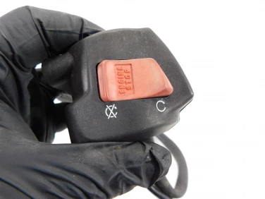 PrzeŁĄcznik prawy przÓd honda cbr 600 rr 03-04 u-11 35130mee642