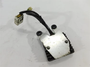 Regulator napiĘcia honda cbr 600 rr 03-04 u-11 31600mee003