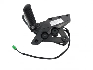 SET PODNÓŻEK PRAWY PRZÓD KAWASAKI KLZ 1000 VERSYS SE 19-24 U-11 35063147718R