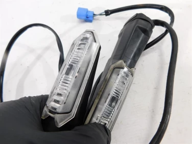 Kierunek kierunkowskaz kawasaki klz 1000 versys se 19-24 u-11 230370578 230370577