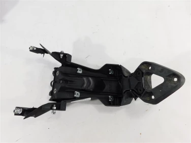 Mocowanie tablicy bŁotnik bmw g 310 r 21-25 u-11 46638387996
